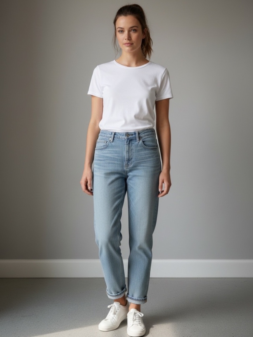 EVERLANE The Cheeky Jean 27 Crop Light Wash Jeans